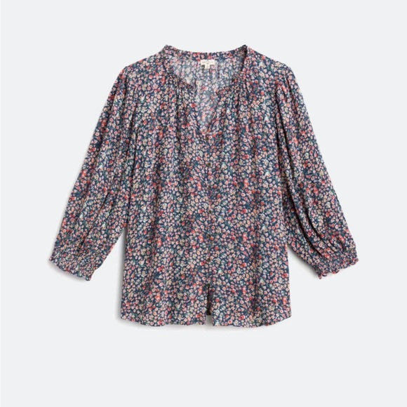 mason & belle Tops - Elegant Floral V-Neck Blouse